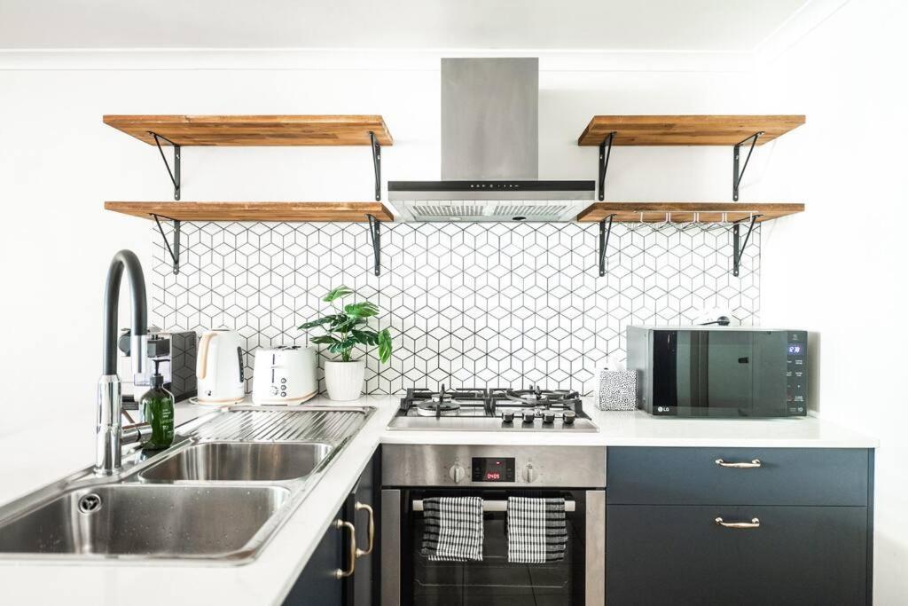Apartment Cbd - King Sussex St 2 1 Parking *